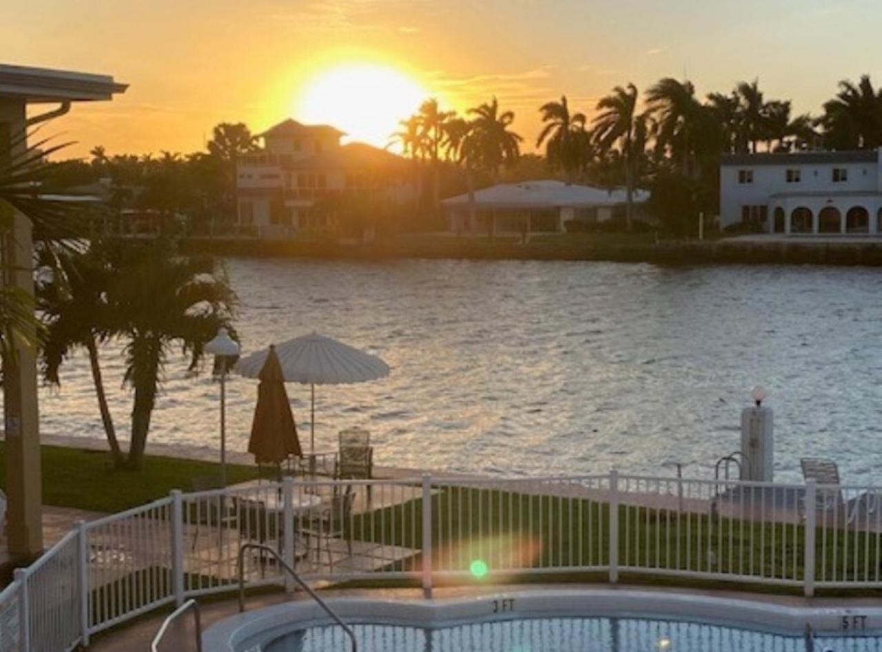 Studio Intracoastal Views! 5 Min Walk To The Beach Villa Pompano Beach Exteriör bild