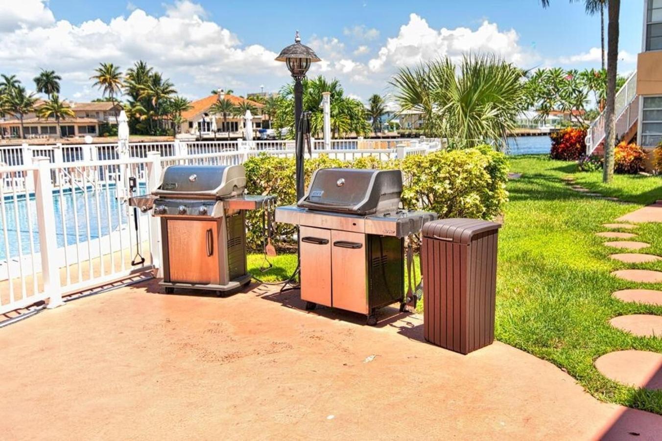 Studio Intracoastal Views! 5 Min Walk To The Beach Villa Pompano Beach Exteriör bild